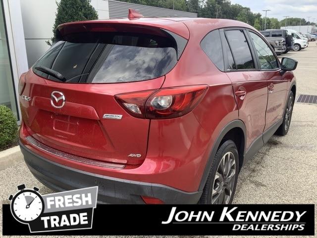 Photo of 2016 SOUL RED METALLIC Mazda CX-5