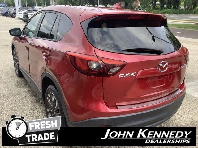 Photo of 2016 SOUL RED METALLIC Mazda CX-5