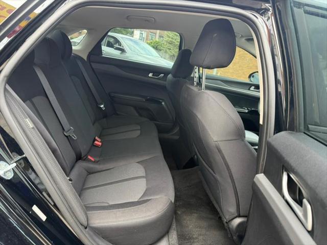 Photo of 2021 Ebony Black Kia K5