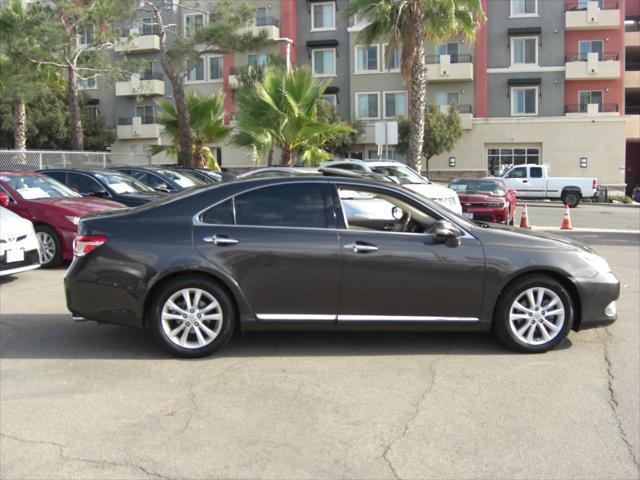Photo of 2012 Bronze Lexus ES 350