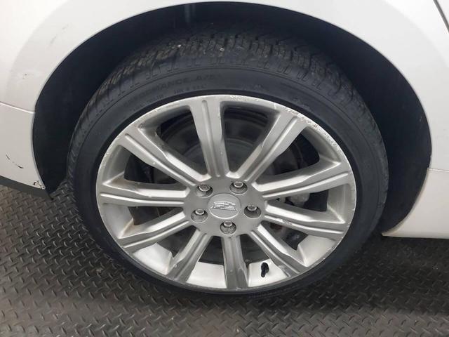 Photo of 2016 Crystal White Tricoat Cadillac ATS