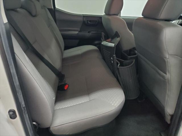 Photo of 2022 White Toyota Tacoma