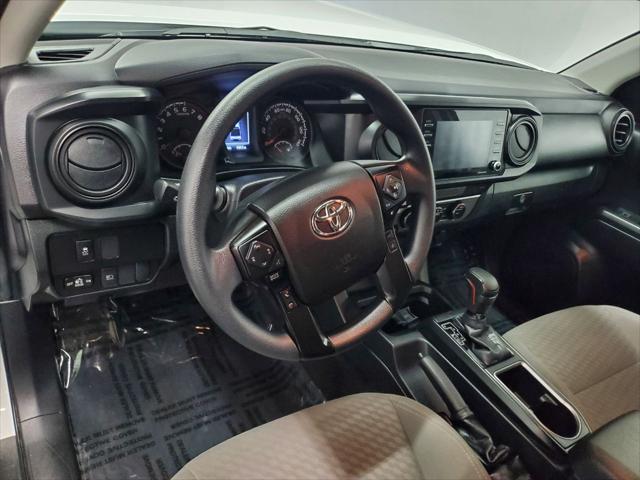 Photo of 2022 White Toyota Tacoma