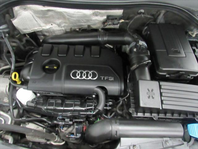 Photo of 2015 Monsoon Gray Metallic Audi Q3
