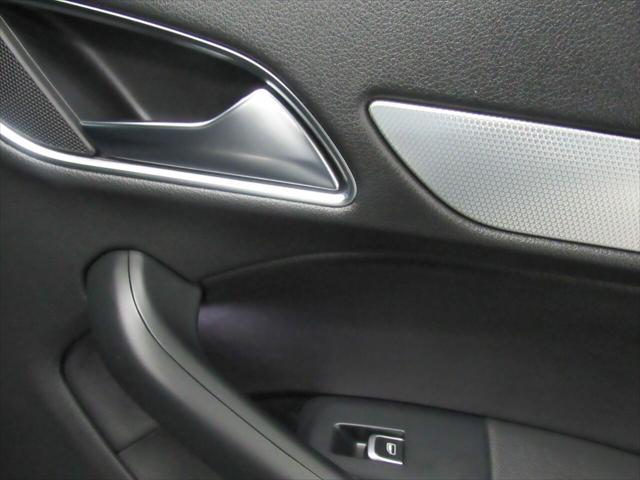 Photo of 2015 Monsoon Gray Metallic Audi Q3