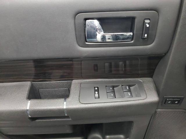 Photo of 2017 Ingot Silver Ford Flex