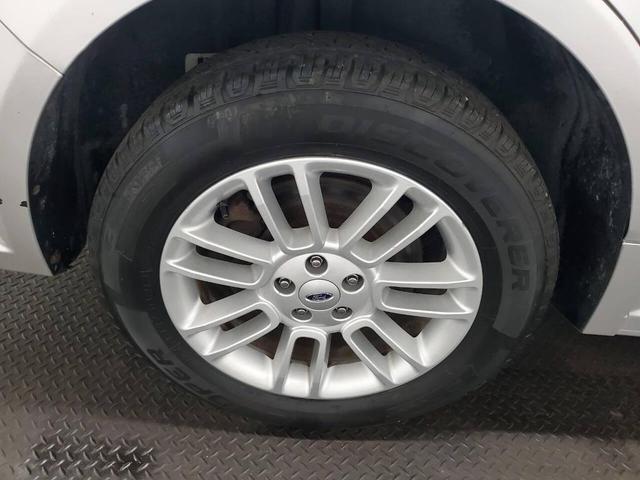 Photo of 2017 Ingot Silver Ford Flex
