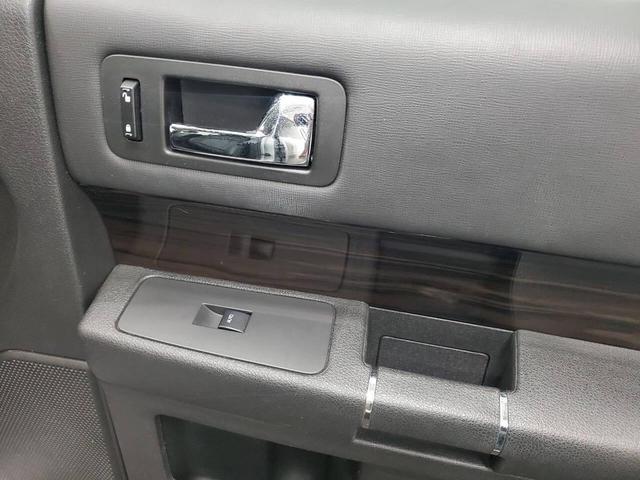 Photo of 2017 Ingot Silver Ford Flex