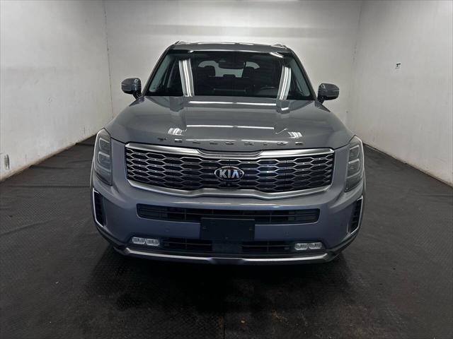 Photo of 2020 Everlasting Silver Kia Telluride