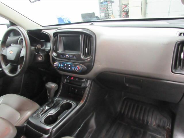 Photo of 2018 Summit White Chevrolet Colorado