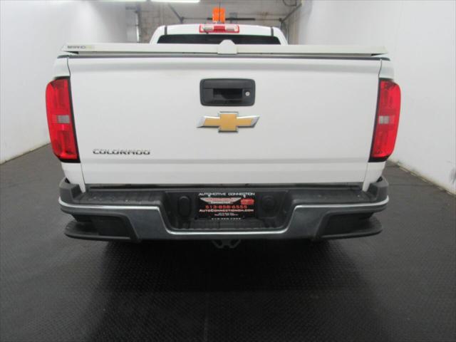 Photo of 2018 Summit White Chevrolet Colorado