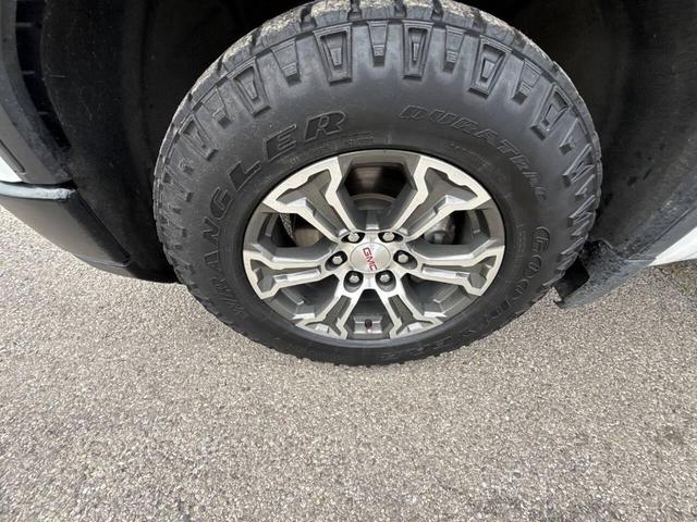 Photo of 2023 Pacific Blue Metallic GMC Sierra 1500