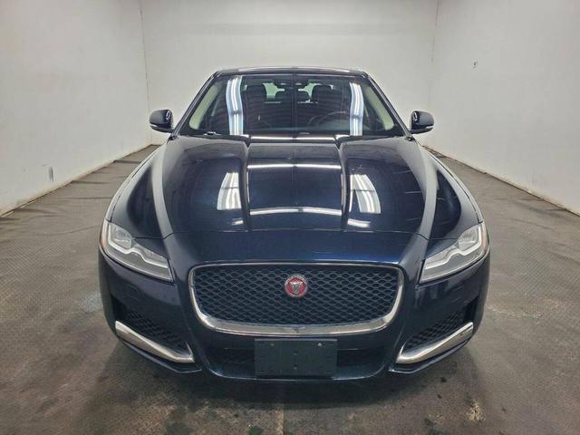 Photo of 2016 Dark Sapphire Metallic Jaguar XF