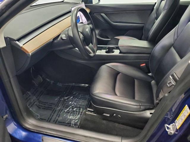 Photo of 2021 Deep Blue Metallic Tesla Model Y