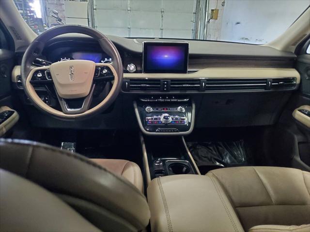 Photo of 2020 Tan Lincoln Corsair