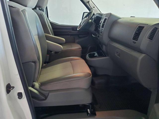 Photo of 2016 Glacier White Nissan NV Cargo NV1500