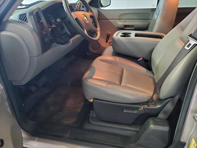 Photo of 2008 Beige Chevrolet Silverado 1500