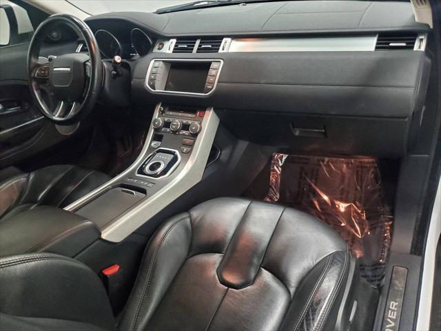 Photo of 2012 Fuji White Land Rover Range Rover Evoque