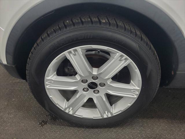 Photo of 2012 Fuji White Land Rover Range Rover Evoque