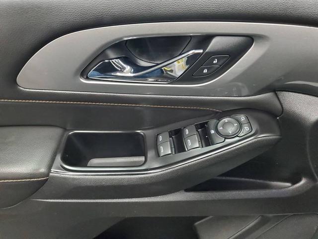 Photo of 2018 Mosaic Black Metallic Chevrolet Traverse