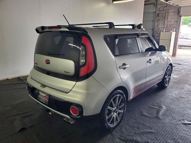 Photo of 2019 Bright Silver Kia Soul