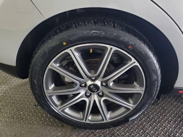 Photo of 2019 Bright Silver Kia Soul