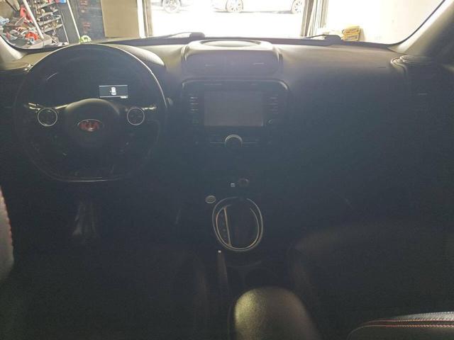 Photo of 2019 Bright Silver Kia Soul