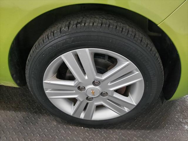 Photo of 2013 Jalapeno Metallic Chevrolet Spark