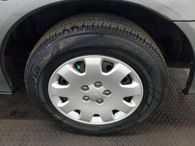 Photo of 2000 Mesa Beige Metallic Honda Odyssey