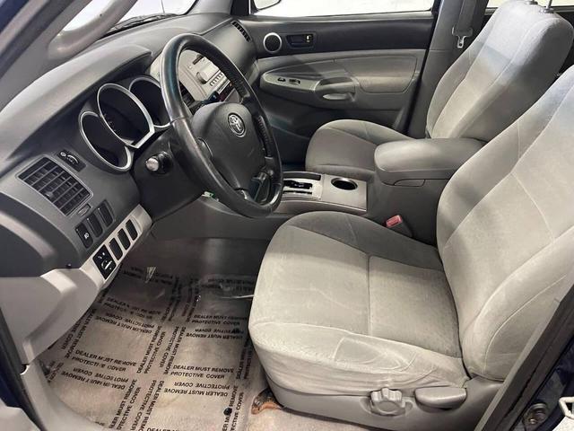 Photo of 2006 Blue Toyota Tacoma