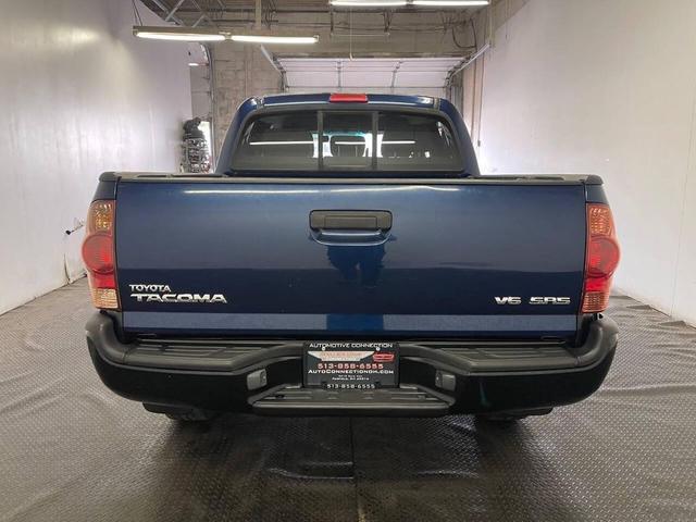 Photo of 2006 Blue Toyota Tacoma