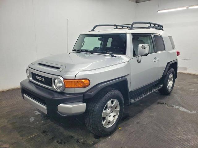 Photo of 2007 Titanium Metallic Toyota FJ Cruiser