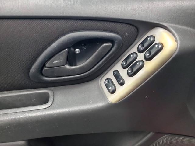 Photo of 2007 Blazing Copper Clearcoat Metallic Ford Escape