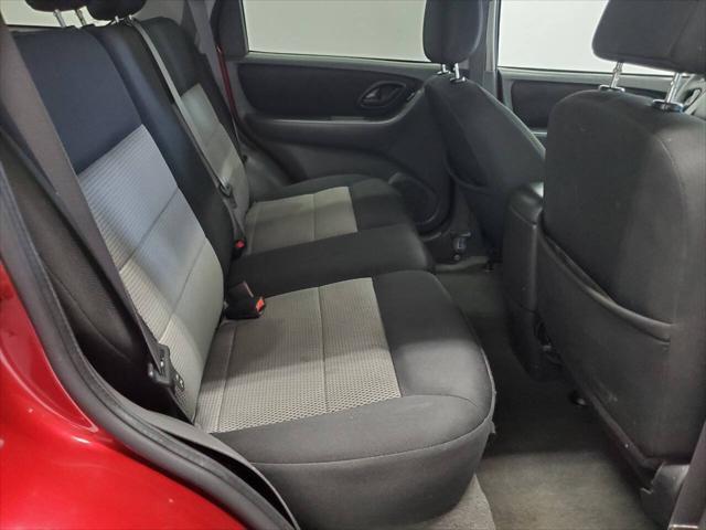 Photo of 2007 Blazing Copper Clearcoat Metallic Ford Escape