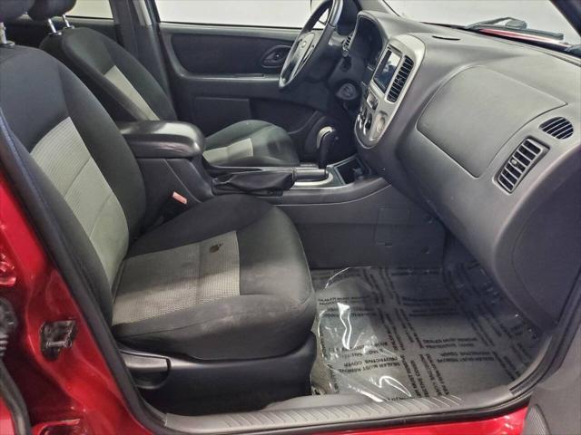 Photo of 2007 Blazing Copper Clearcoat Metallic Ford Escape
