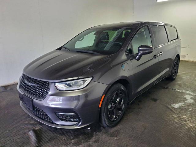 2022 Chrysler Pacifica Hybrid
