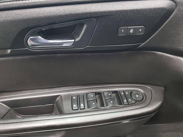 Photo of 2016 Mosaic Black Metallic Chevrolet Traverse