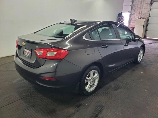 Photo of 2017 Gray Chevrolet Cruze