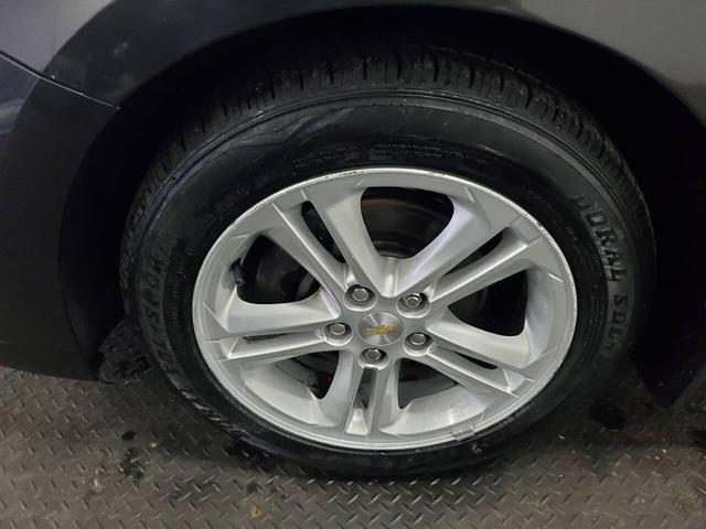 Photo of 2017 Gray Chevrolet Cruze