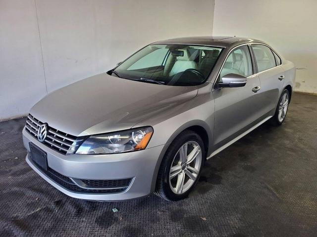 Photo of 2014 Platinum Gray Metallic Volkswagen Passat