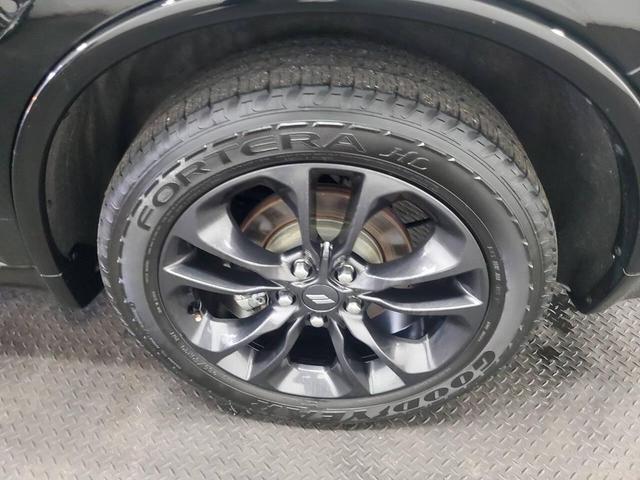Photo of 2021 DB Black Clearcoat Dodge Durango