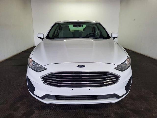 Photo of 2019 White Ford Fusion Hybrid