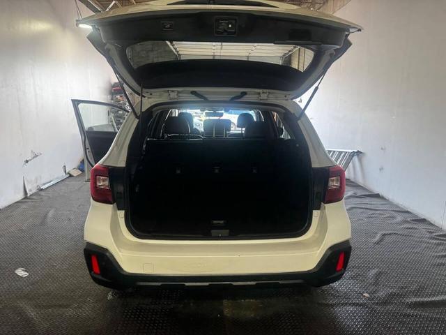 Photo of 2019 Crystal White Pearl Subaru Outback
