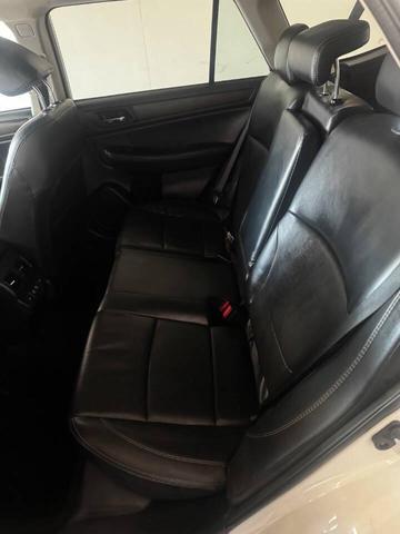 Photo of 2019 Crystal White Pearl Subaru Outback
