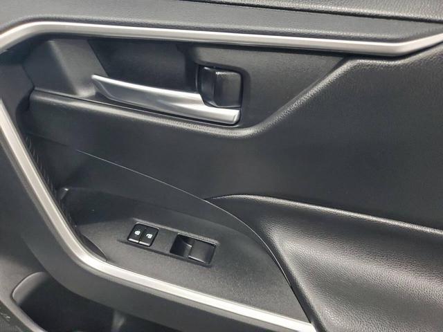 Photo of 2019 Silver Sky Metallic Toyota RAV4
