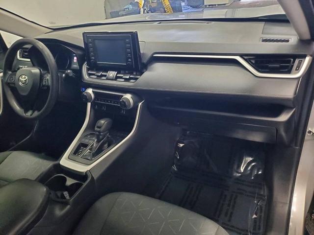Photo of 2019 Silver Sky Metallic Toyota RAV4