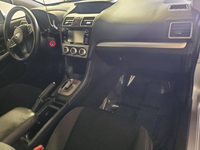 Photo of 2015 Ice Silver Metallic Subaru XV Crosstrek