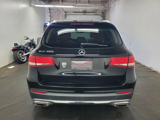 Photo of 2016 Black Mercedes-Benz GLC 300