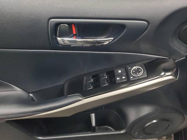 Photo of 2014 Obsidian Lexus IS 250
