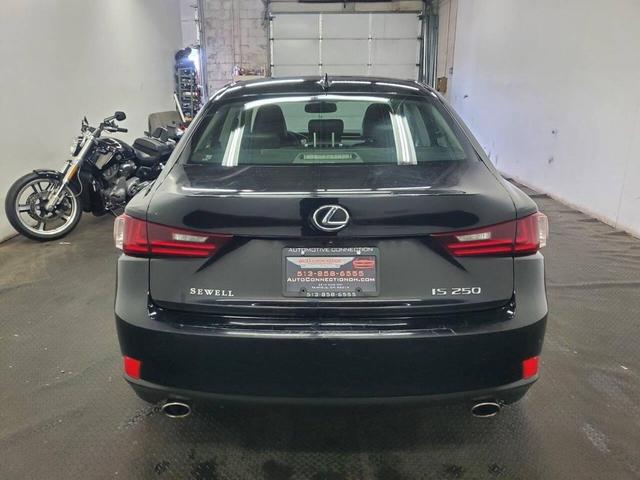 Photo of 2014 Obsidian Lexus IS 250